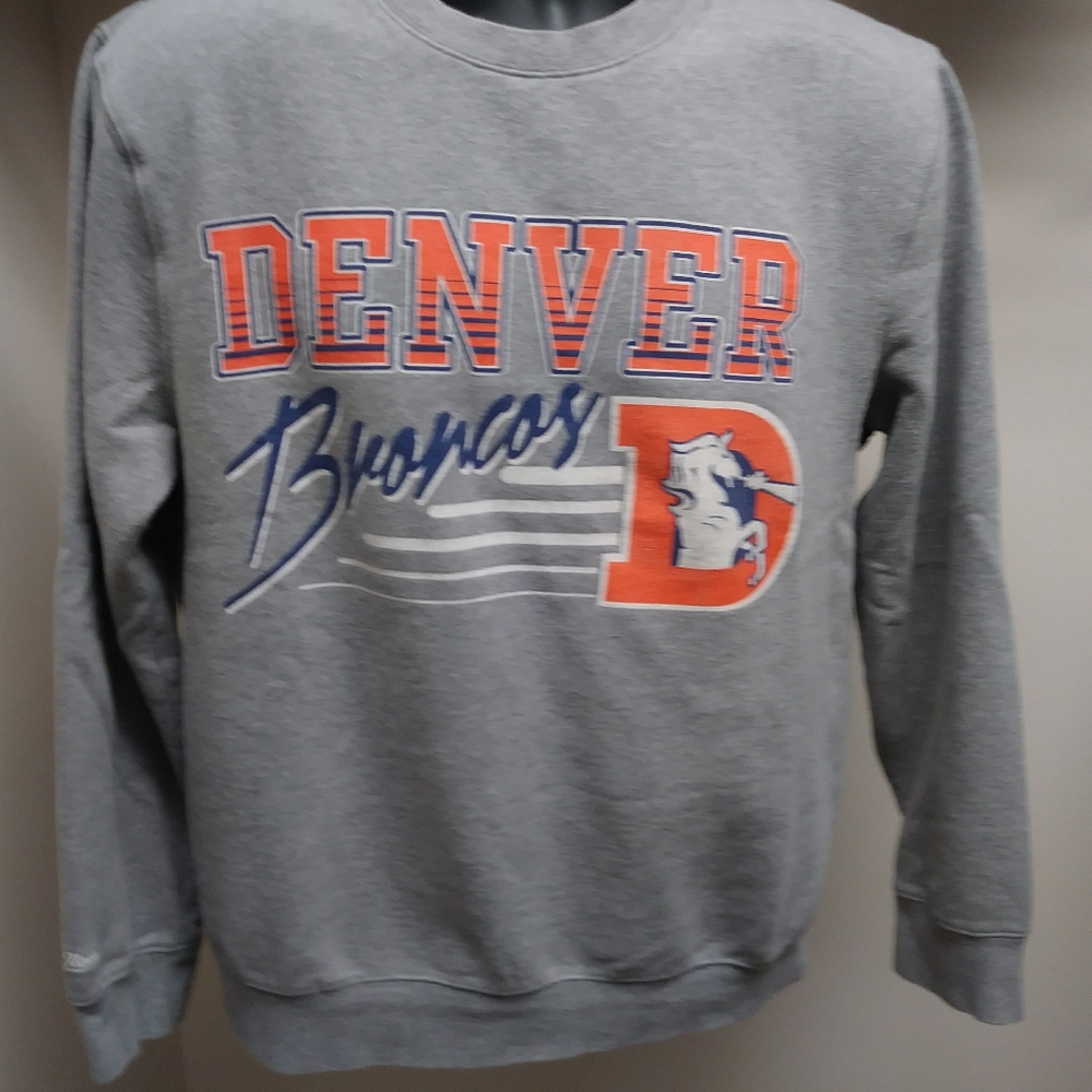 Men's Vintage 80s Denver Colorado Broncos Sweater